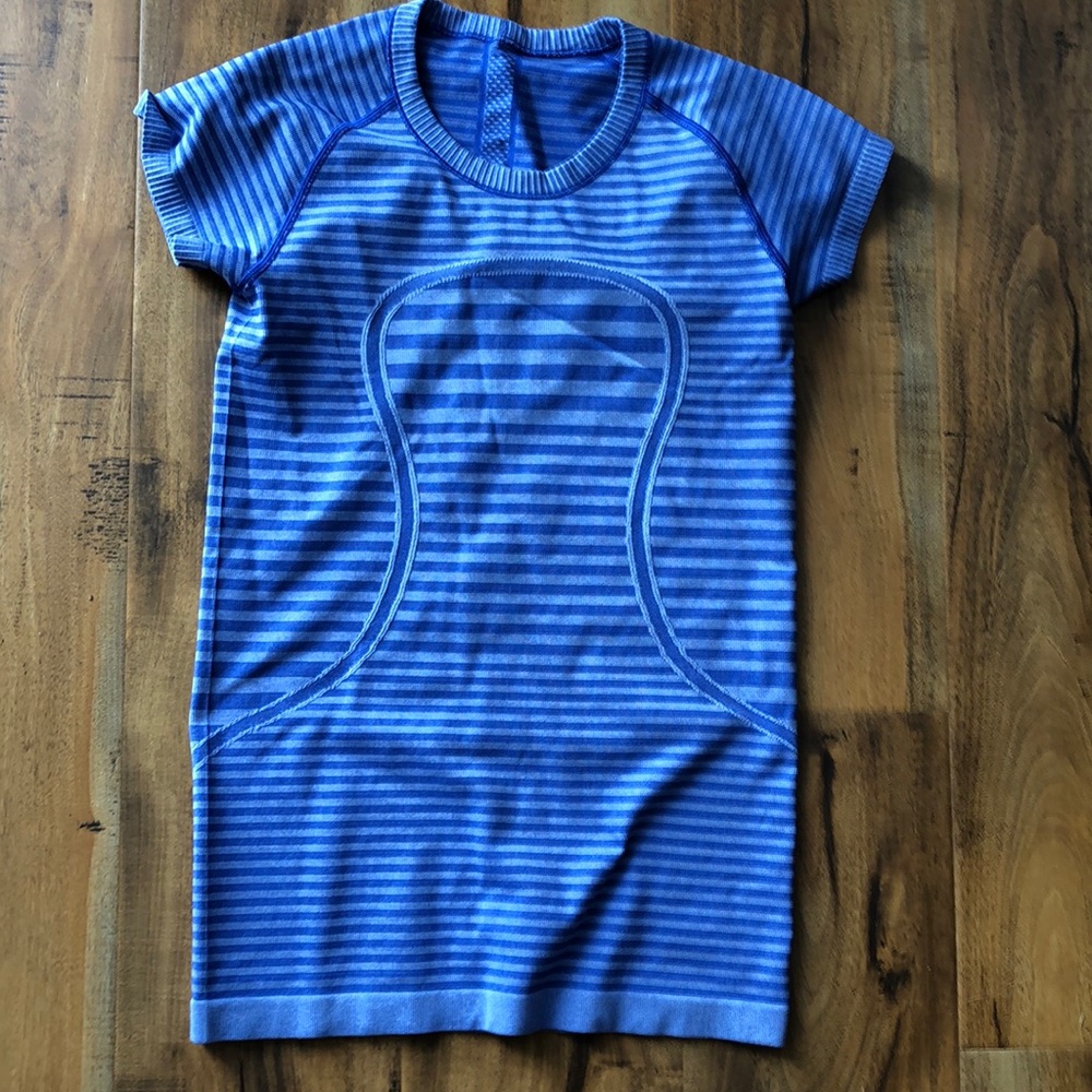 Lulu lemon shirt